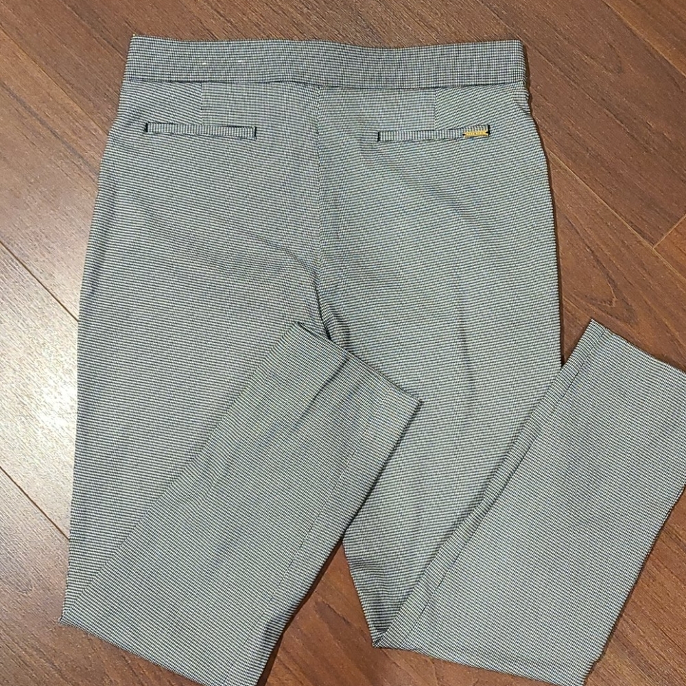 Nice pants - Picture 3 of 5